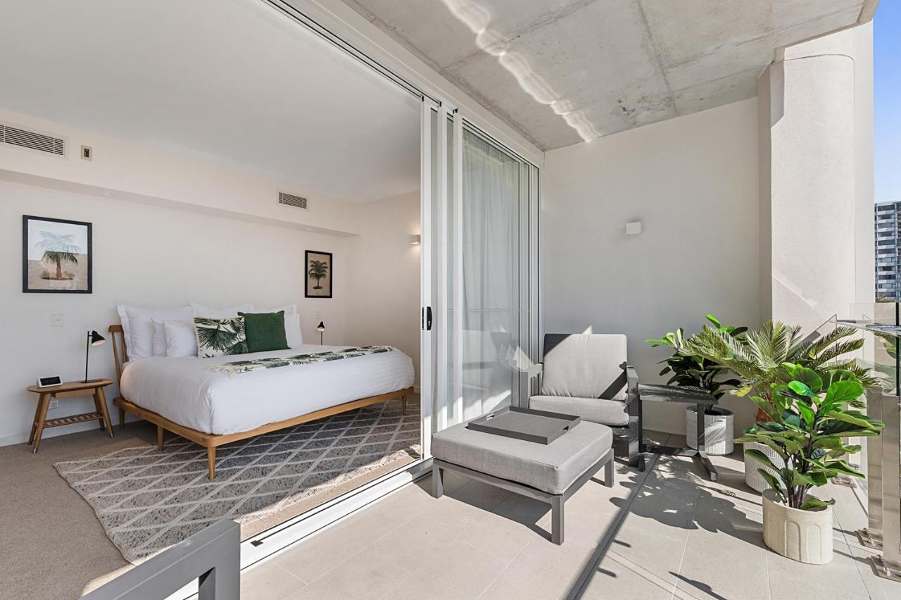 Luxury 5-Floor Unit With Ocean Views Near Beach Caloundra Exteriör bild