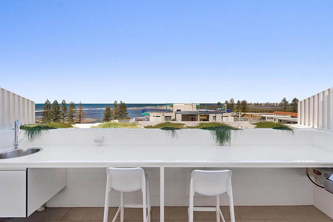 Luxury 5-Floor Unit With Ocean Views Near Beach Caloundra Exteriör bild